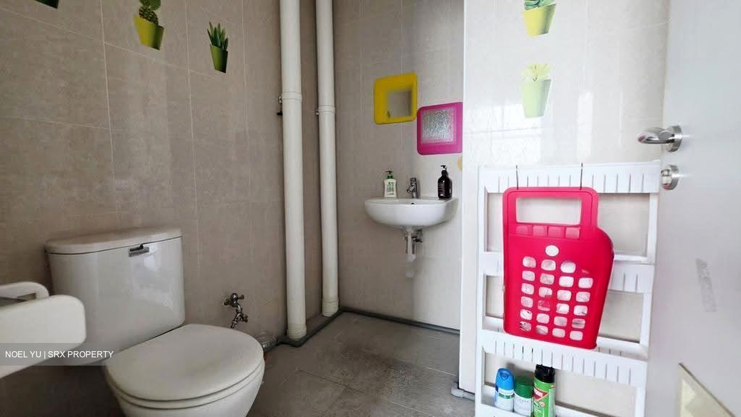 The Crescent @ Kallang (D13), Factory #630593071